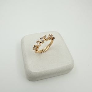 Özel Seri Taşlı Yüzük -gold-