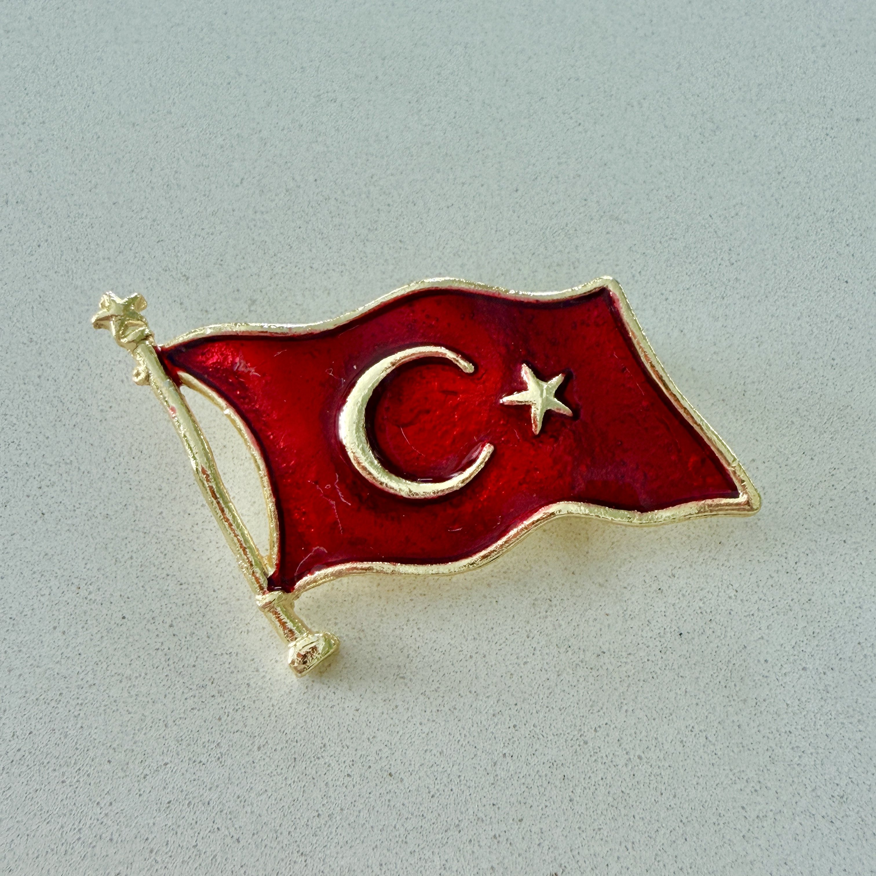 Türk Bayrağı Broş