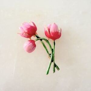 Pembe Lale Broş