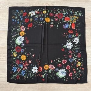 Siyah Çiçek Desenli Pamuklu Şal 70*70cm