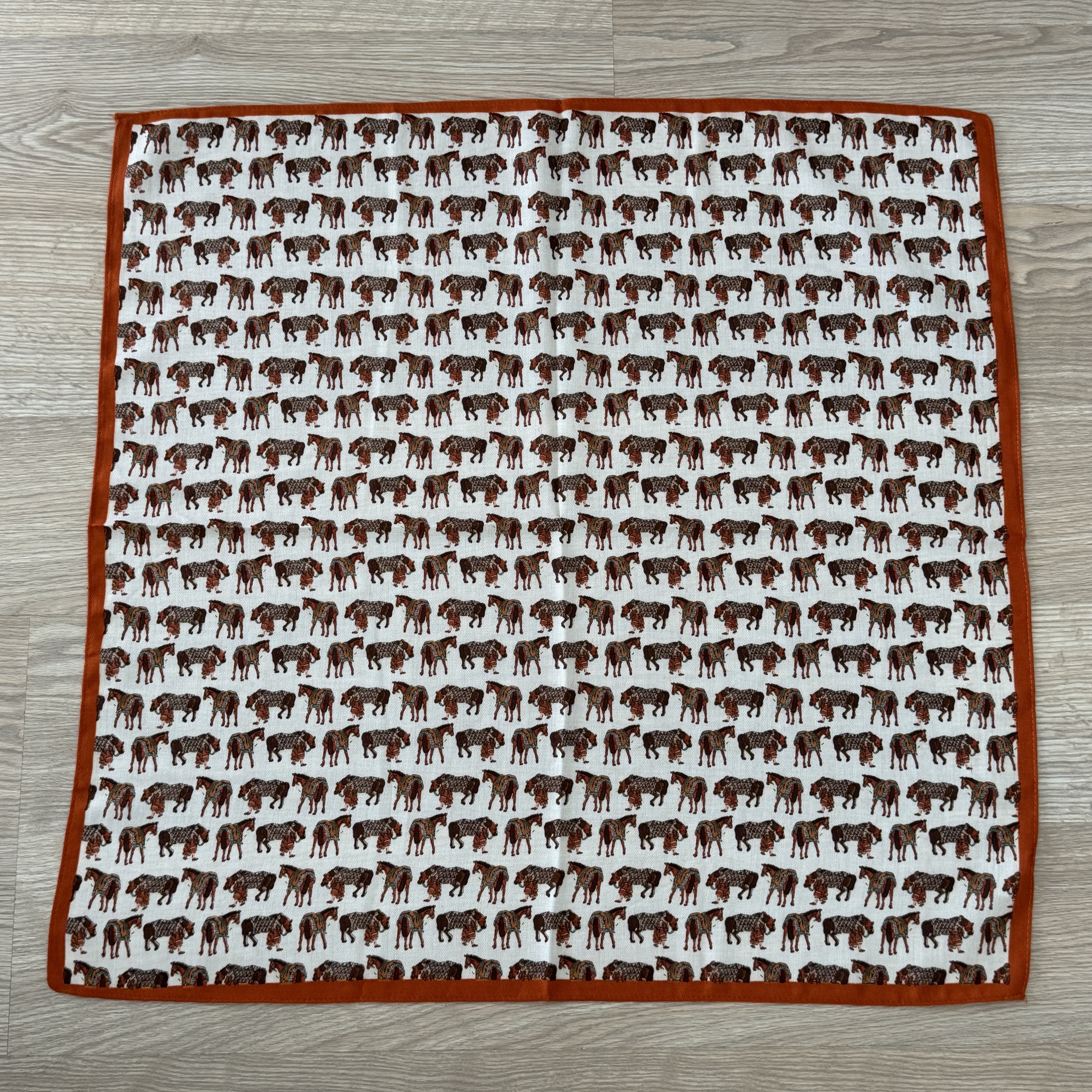 Turuncu At Desenli Pamuklu Şal 70*70cm