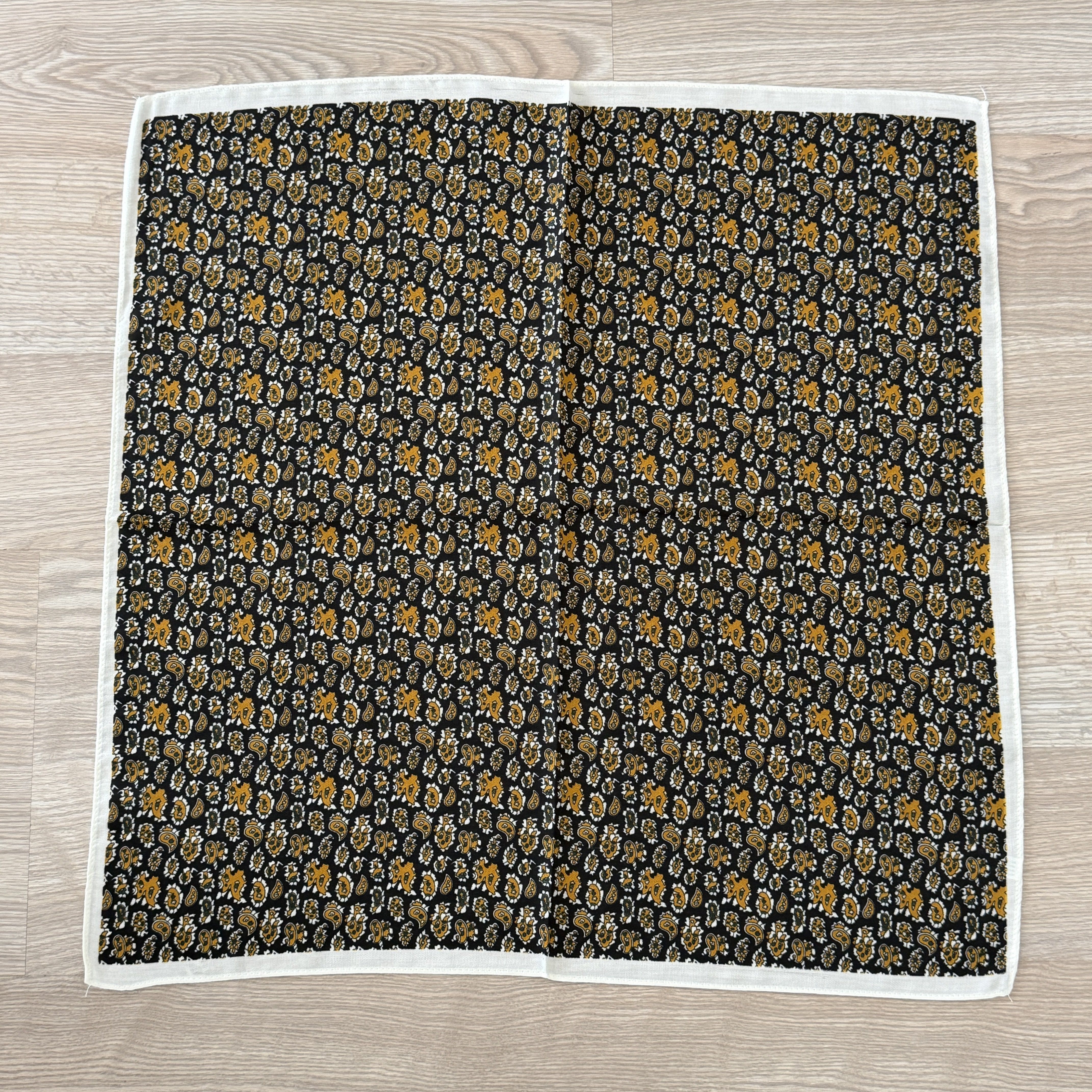 Sarı Siyah Şal Desenli Pamuklu Şal 70*70cm