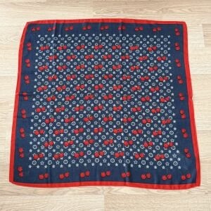 Lacivert Kırmızı Kirazlı Pamuklu Şal 90*90cm