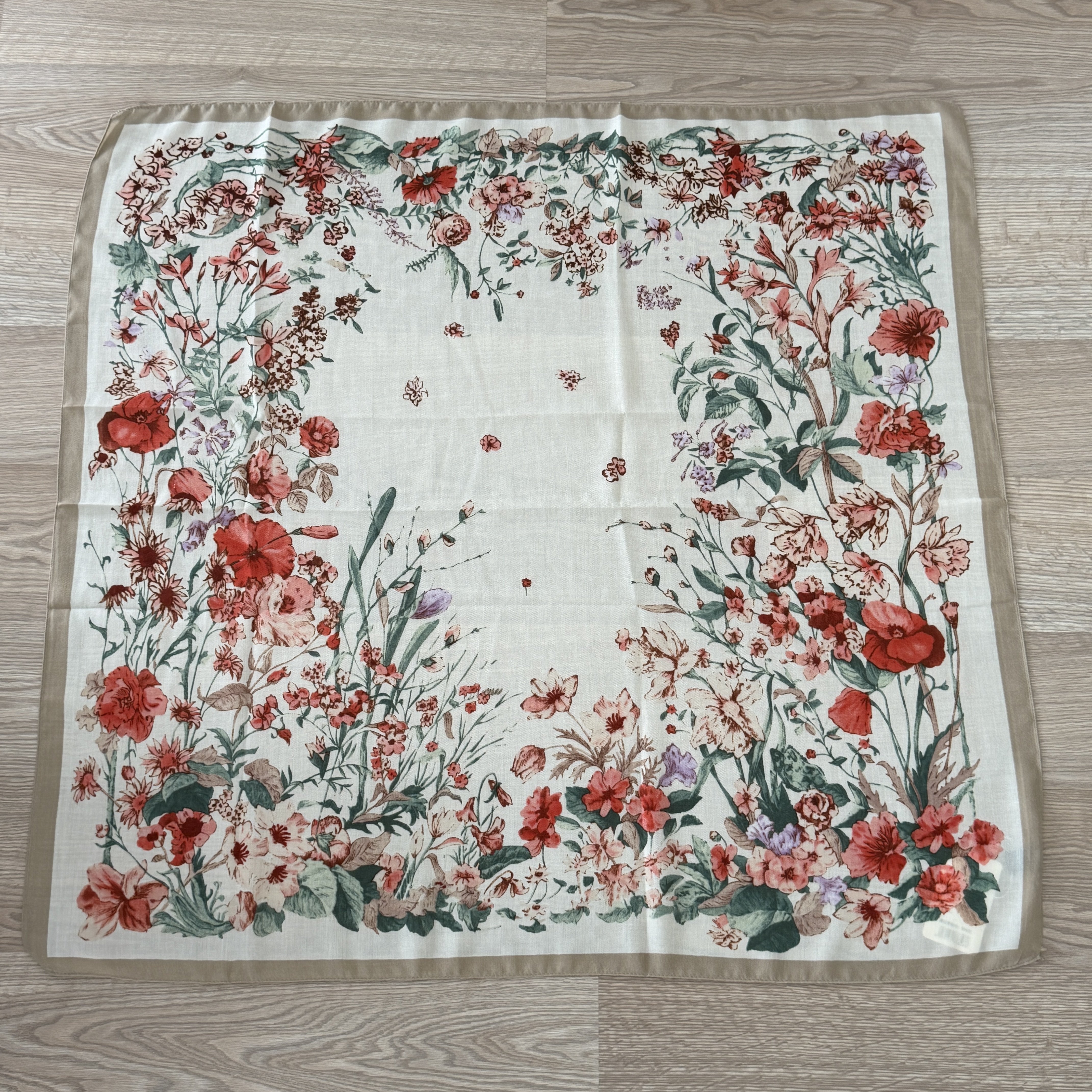 Vizon Krem Çiçekli Pamuklu Şal 90*90cm