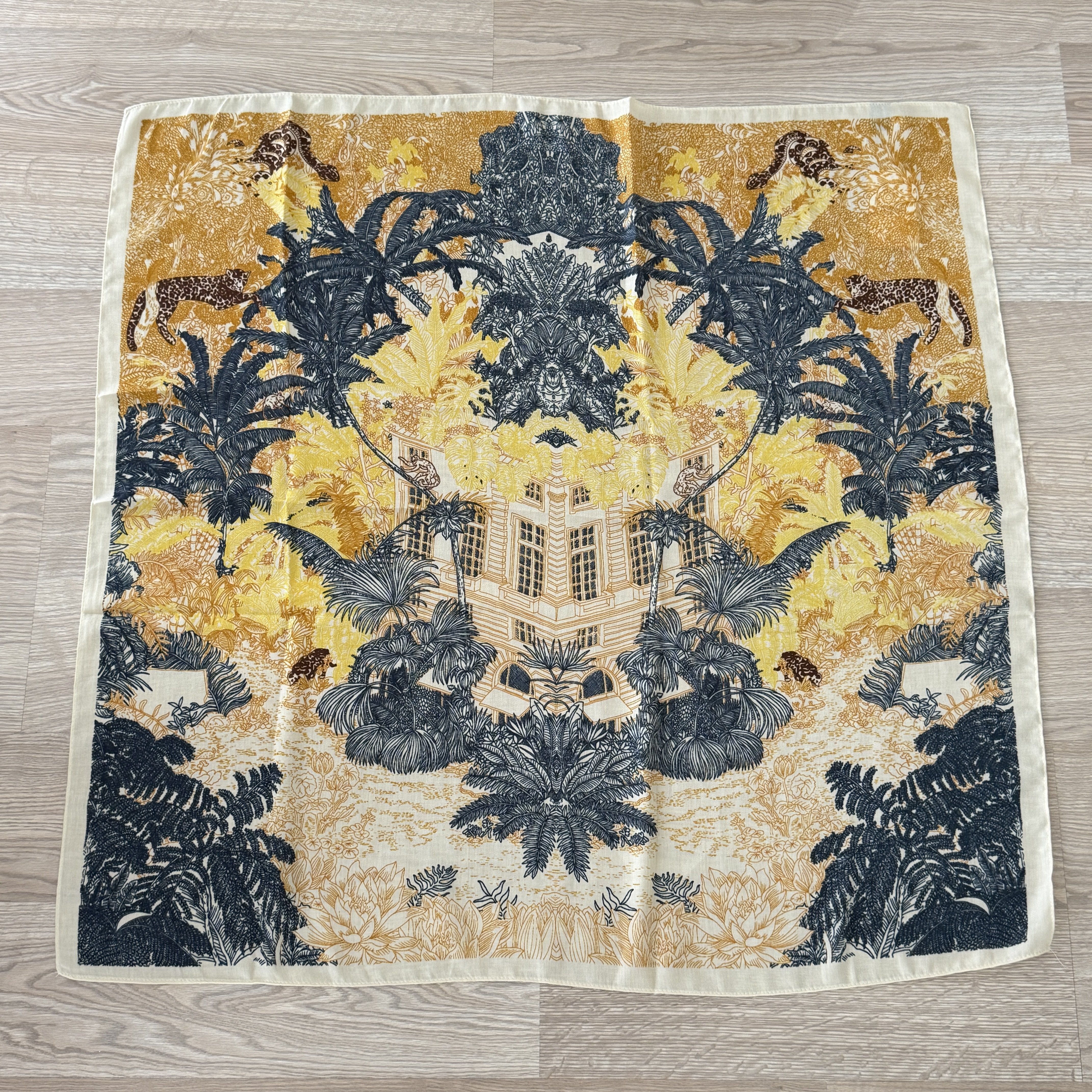 Sarı Lacivert Çiçekli Pamuklu Şal 90*90cm
