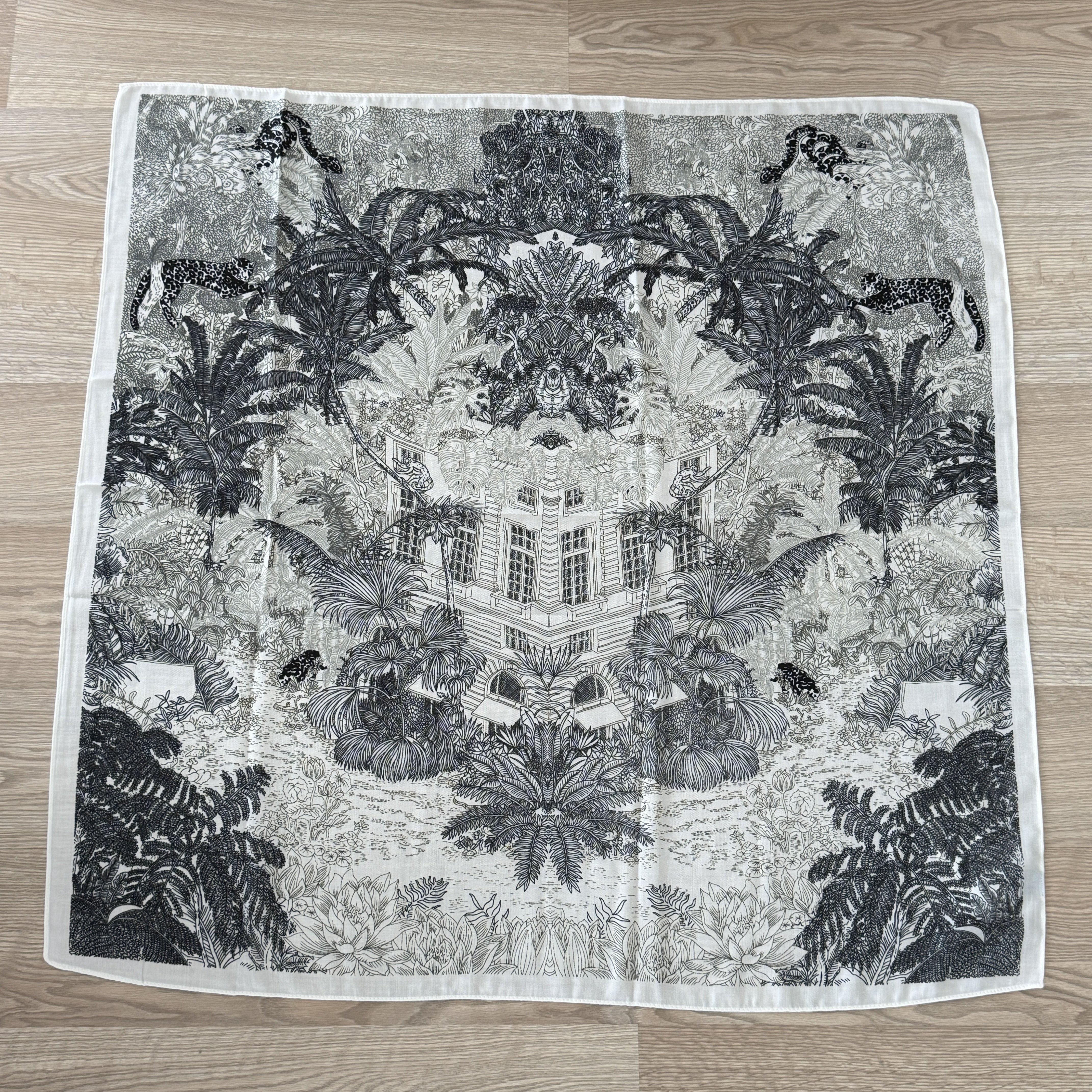 Gri Çiçekli Pamuklu Şal 90*90cm