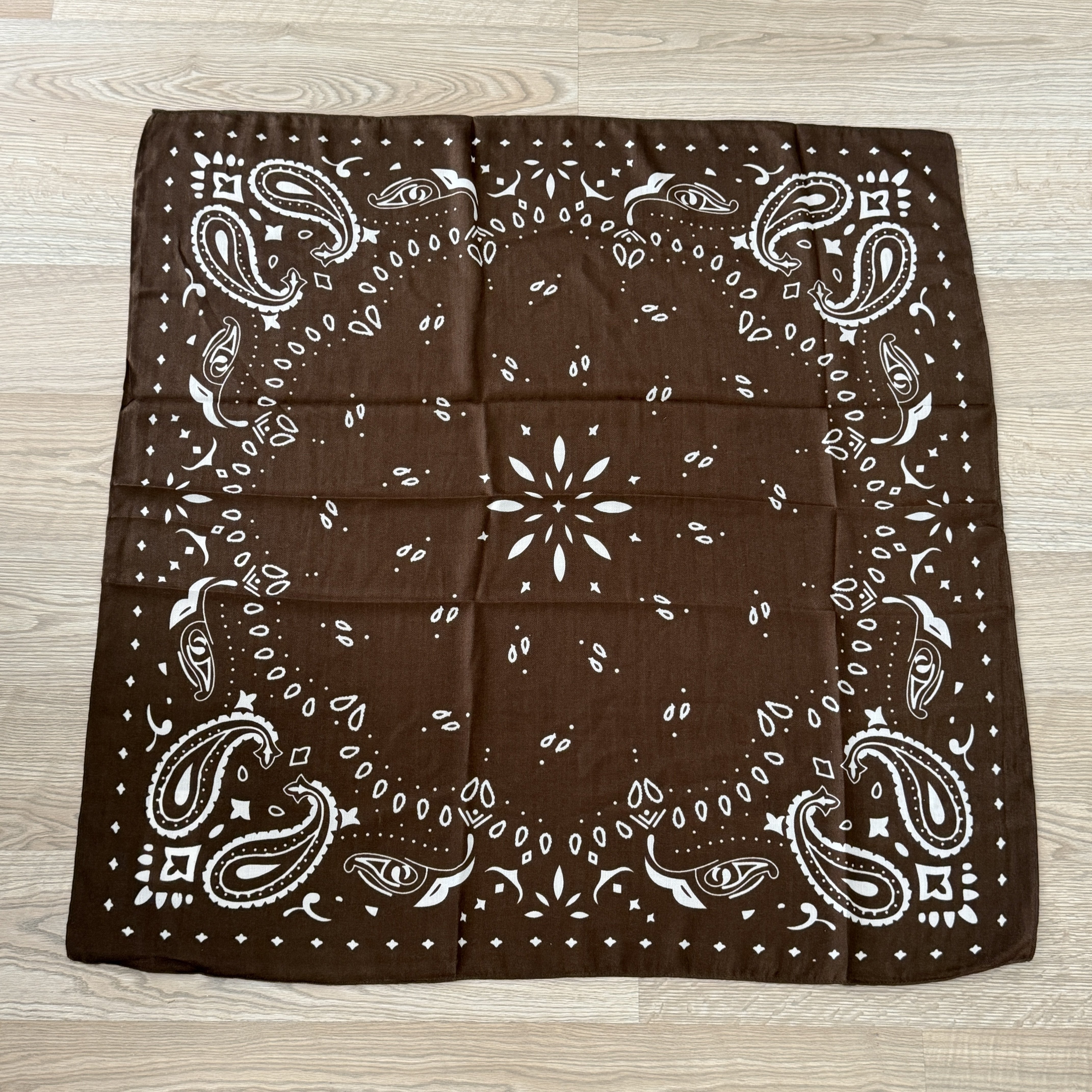 Kahverengi Marka Model Pamuklu Şal 90*90cm