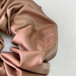 Deri scrunchie toka