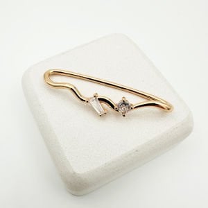 Tasarım Taşlı Gold Kıkırdak Küpe