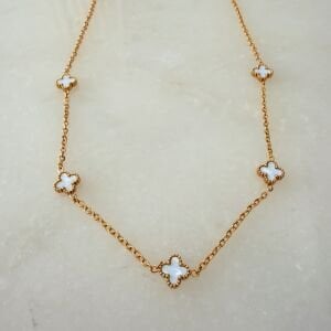 Çelik Beyaz Minimal Yonca Kolye