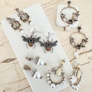İncili Taşlı  Sallantılı Tasarım Küpe
