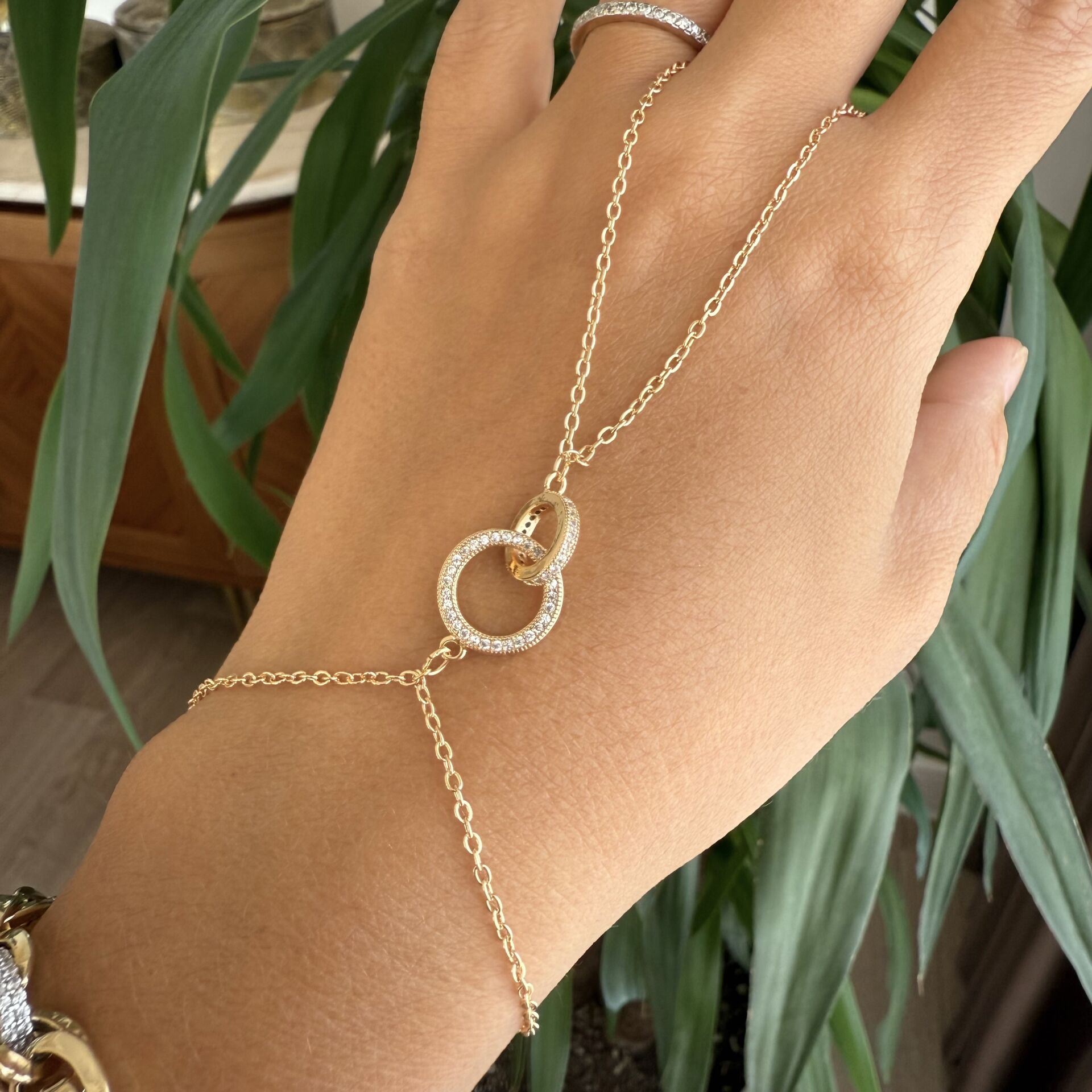 Altın Kaplama Taşlı Halka Detaylı Şahmeran