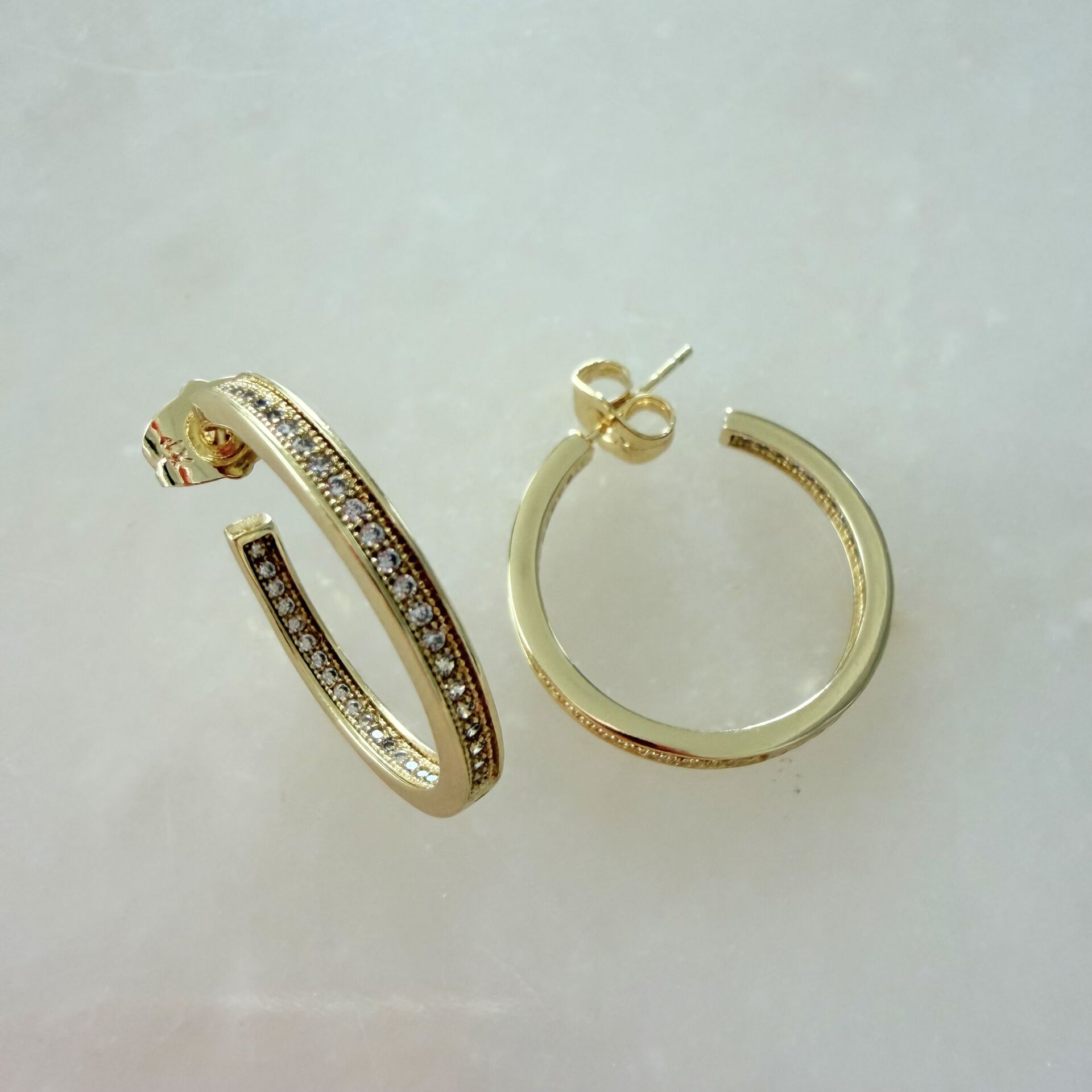 Özel Seri Taşlı Halka Küpe