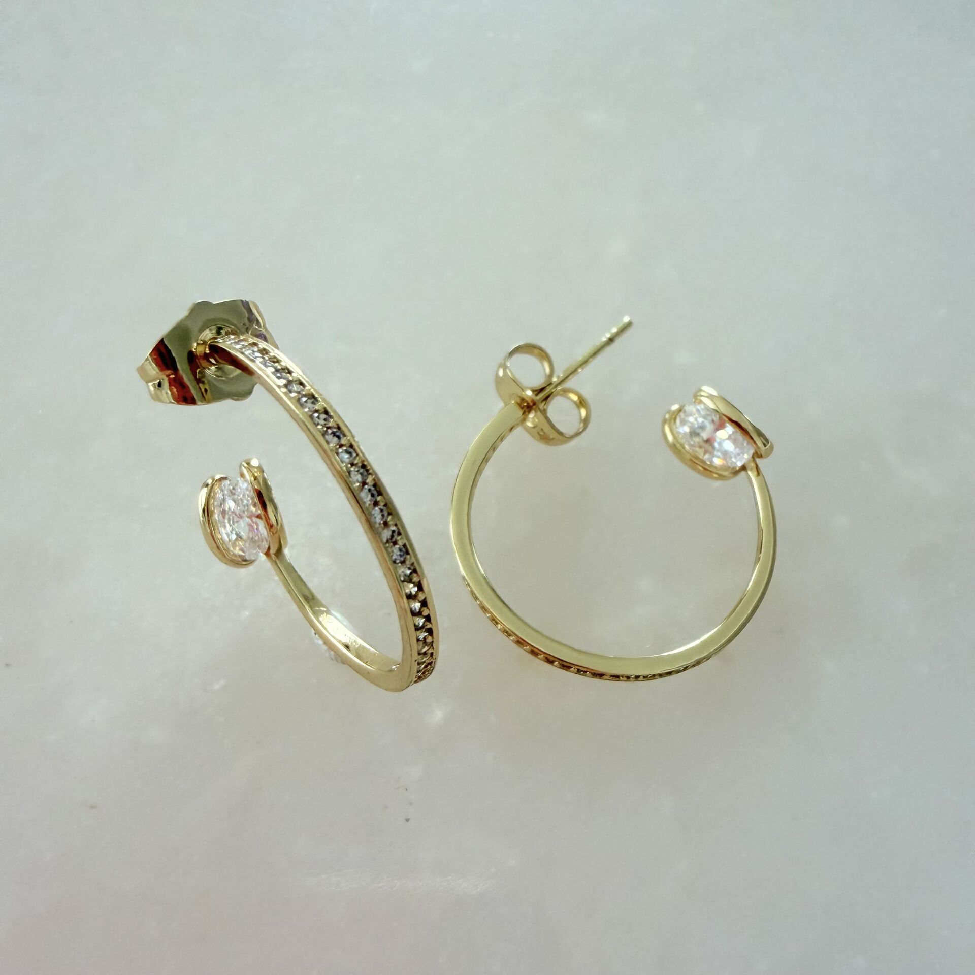 Özel Seri Taş Detaylı Halka Küpe