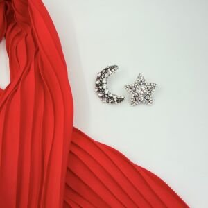 Ay Yıldız Küpe-Kırmızı İpek Saten Fular Kombin