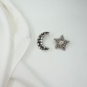 Ay Yıldız Küpe- Beyaz İpek Saten Fular Kombin