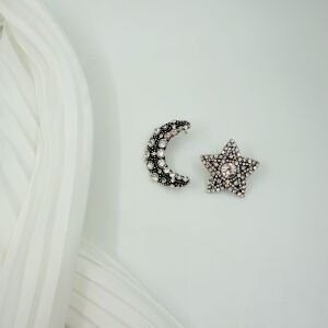 Ay Yıldız Küpe- Beyaz İpek Saten Fular Kombin