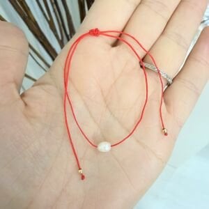 İncili Kırmızı İp Bileklik