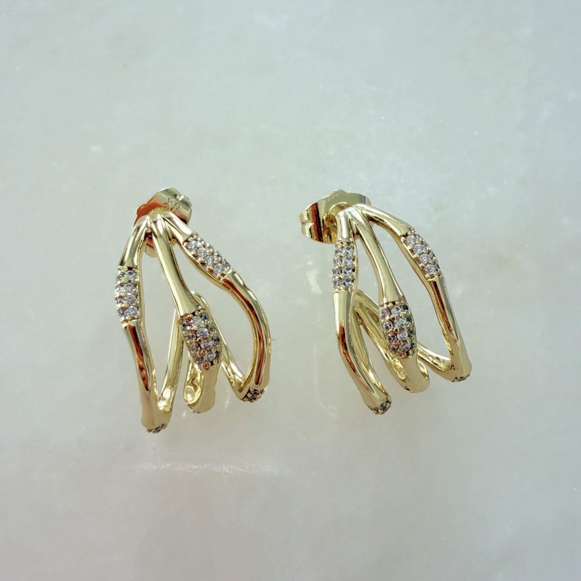 Özel Seri 3sıra Taş Detaylı Küpe