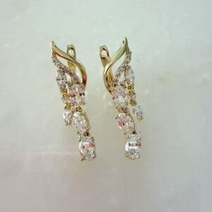 Özel Seri Sıra Taşlı Sallantılı Küpe