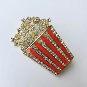Mısır Kovası Broş