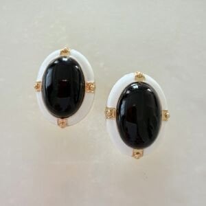 Vintage Beyaz Düğme Küpe