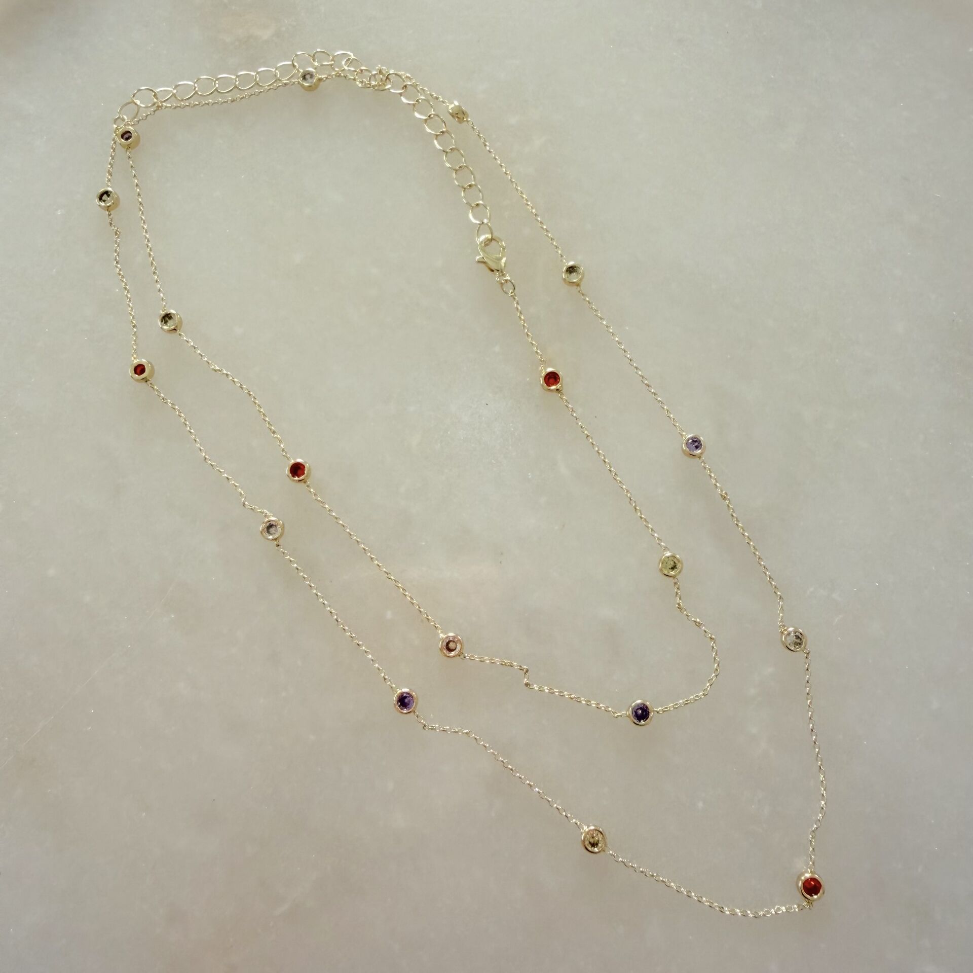 Altın Kaplama Renkli Taş Detaylı Zincir Kolye (60cm)