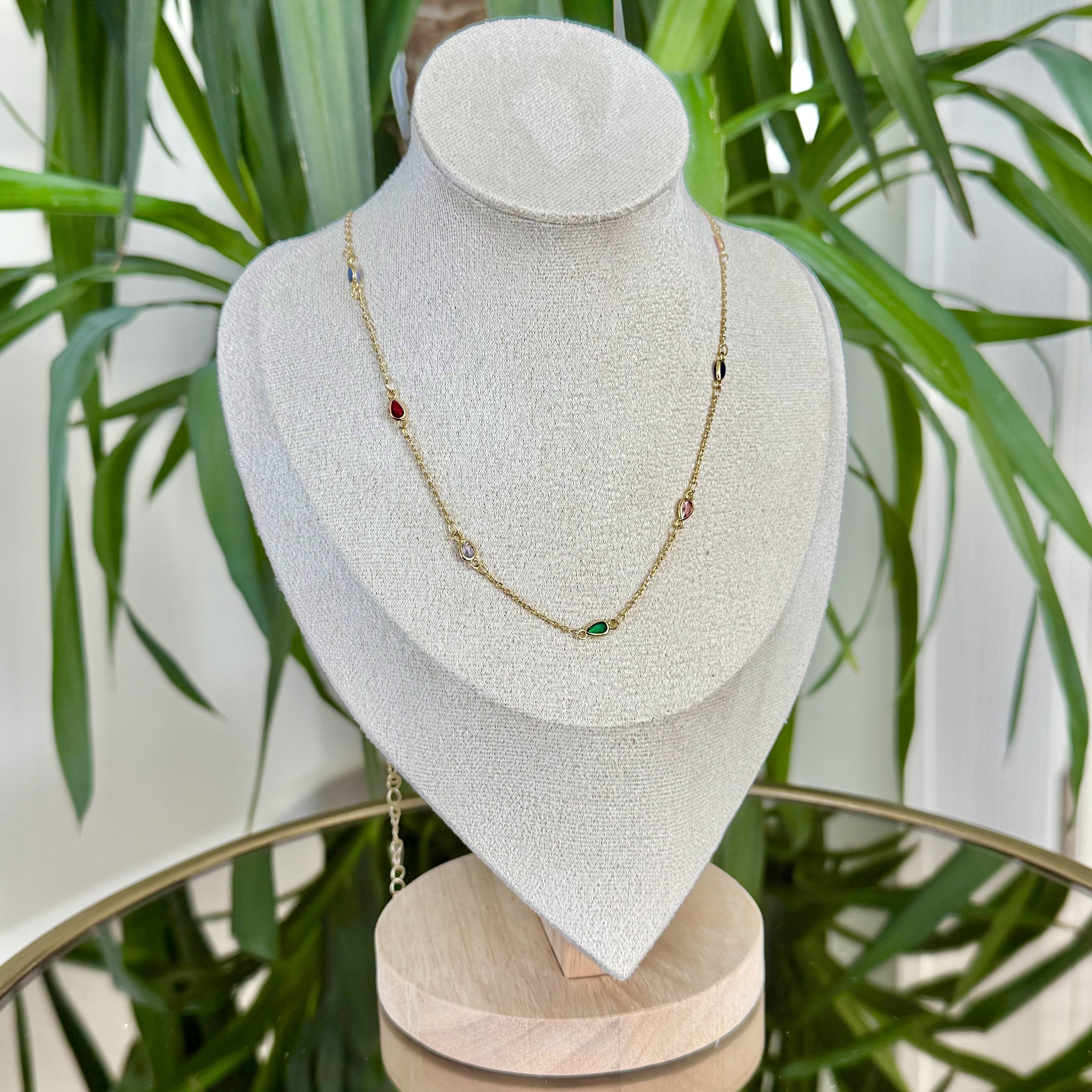 Altın Kaplama Renkli Taş Detaylı Damla Form Kolye (60cm)