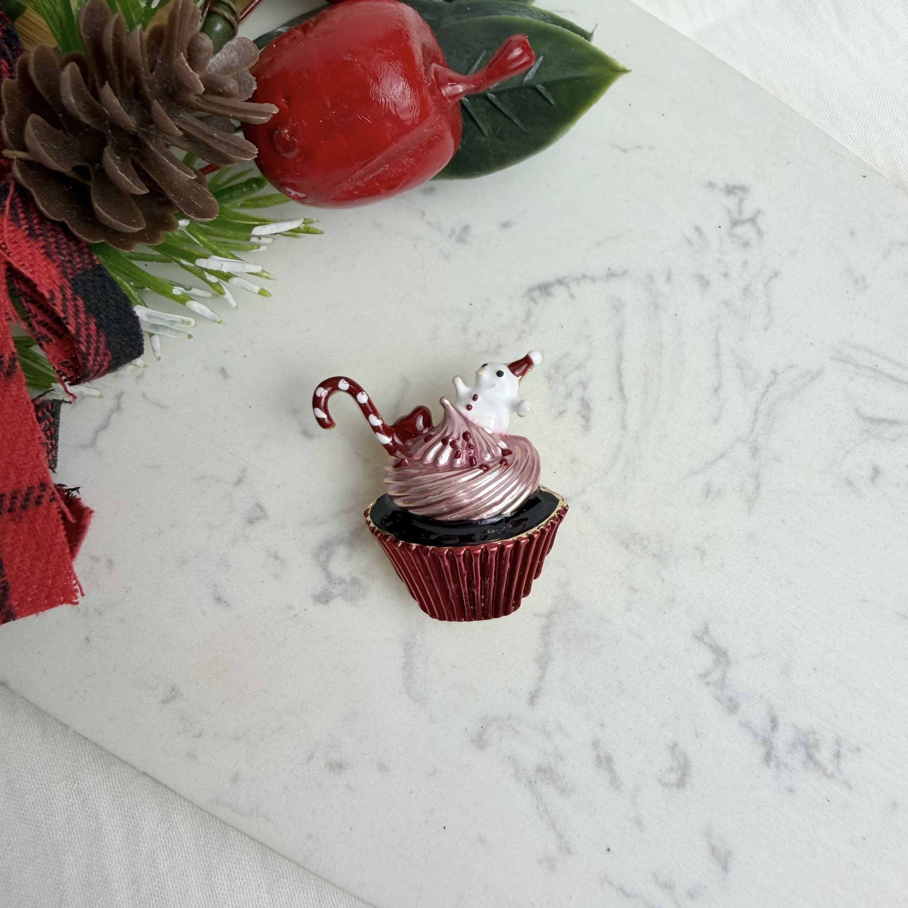 Yeniyıl Temalı Cupcake Broş