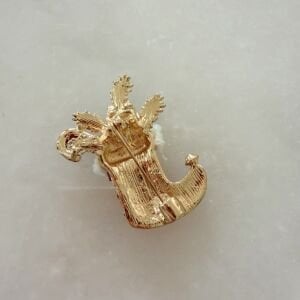 Kırmızı Boncuklu Hediye Dolu Yeniyıl Çorap Broş