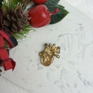 Kırmızı Pullu Yeniyıl Eldiven Broş