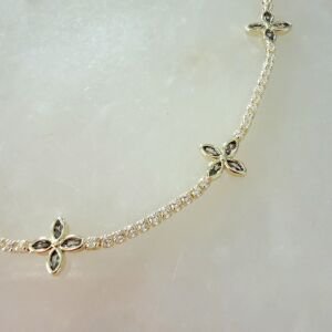 Altın Kaplama Mini Yonca Detaylı Su Yolu Bileklik