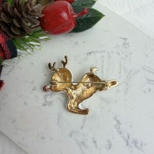 Zıplayan Yavru Geyik Yeniyıl Broş