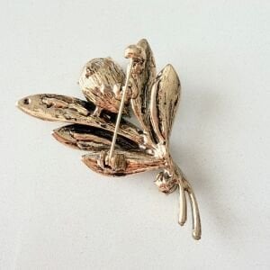 Yeşil Taşlı Yaprak Broş