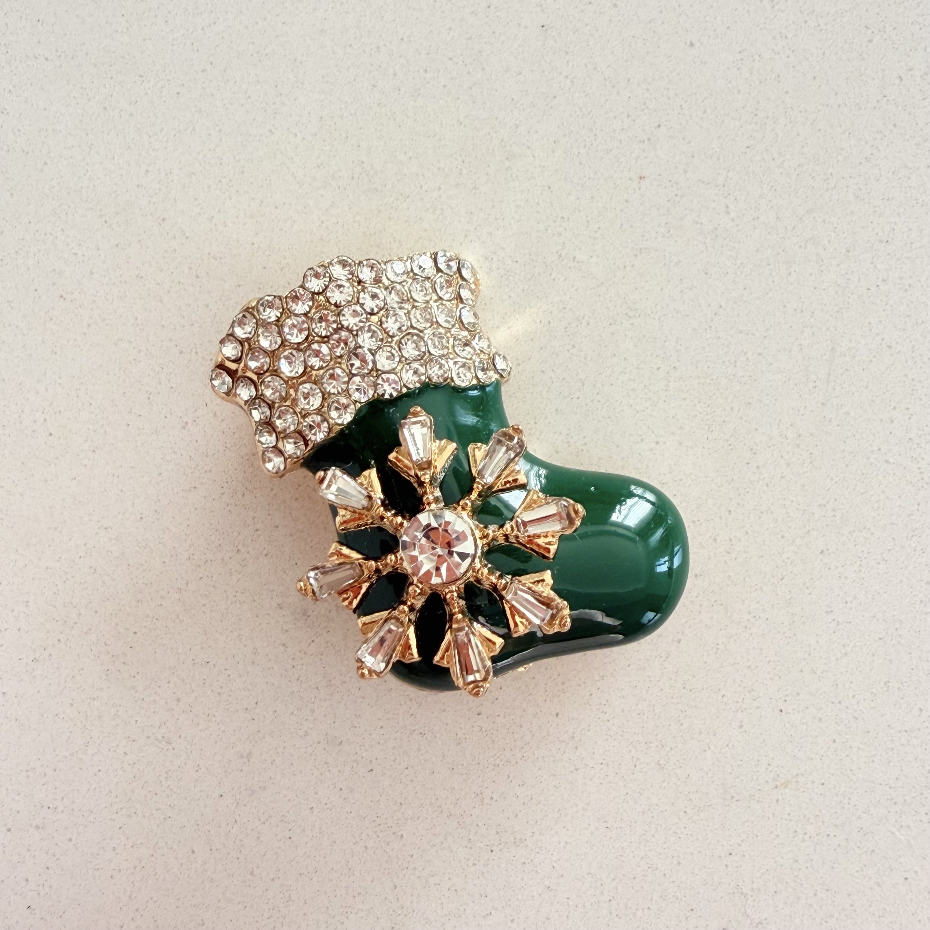 Yeniyıl Yeşil Çorap Broş