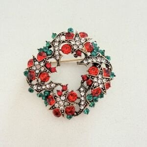 Renkli Taşlı Yıldızlı Yeniyıl Çelenk Broş