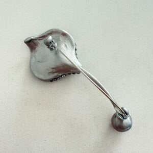 İnci Detaylı Gümüş Yaprak Broş